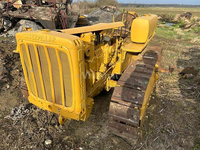 Caterpillar D2 - - Buldooser: pilt 1 Caterpillar D2 - - Buldooser: pilt 1