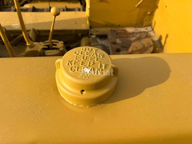Caterpillar D4 - - Buldooser: pilt 3 Caterpillar D4 - - Buldooser: pilt 3