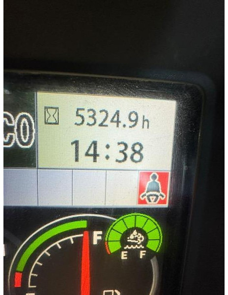 Hitachi ZX225USLC-6 - Lintekskavaator: pilt 3 Hitachi ZX225USLC-6 - Lintekskavaator: pilt 3