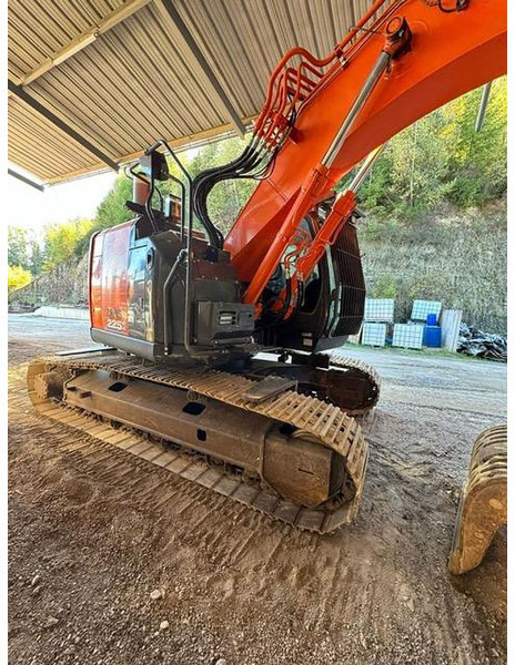 Hitachi ZX225USLC-6 - Lintekskavaator: pilt 2 Hitachi ZX225USLC-6 - Lintekskavaator: pilt 2