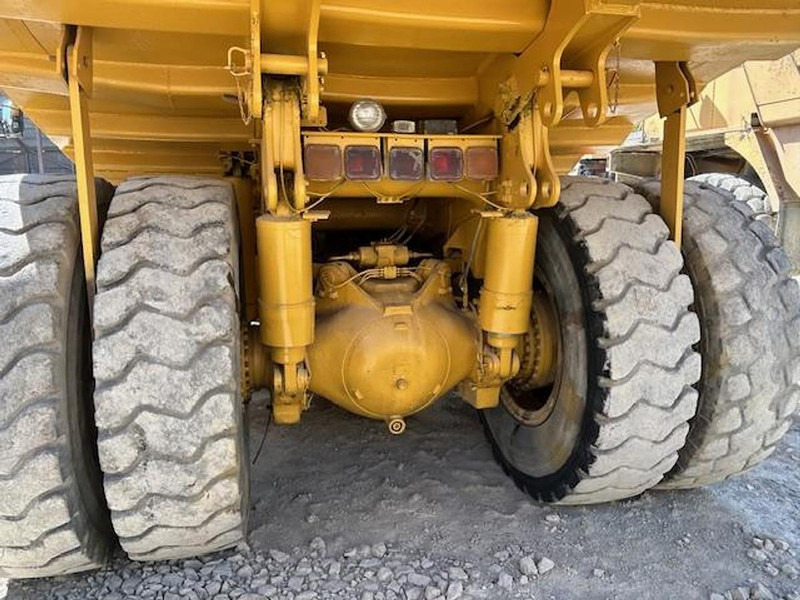 Kallur Komatsu HD325-6KE: pilt 6