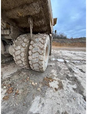 Komatsu HD605-7 - Kallur: pilt 3 Komatsu HD605-7 - Kallur: pilt 3