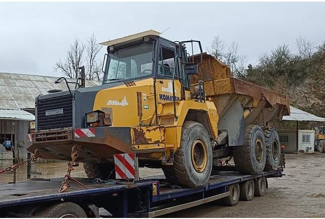 Komatsu HM300-2 - Kallur: pilt 1 Komatsu HM300-2 - Kallur: pilt 1