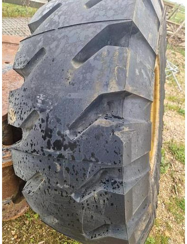 Michelin 17,5 R 25 Xmine D2 - Rehvid ja veljed: pilt 3 Michelin 17,5 R 25 Xmine D2 - Rehvid ja veljed: pilt 3
