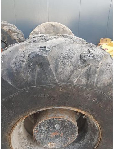 Michelin 18R19.5XF - Rehvid ja veljed: pilt 5 Michelin 18R19.5XF - Rehvid ja veljed: pilt 5