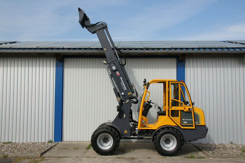 Eurotrac T 13 Teleskop Radlader Hoflader - Teleskooprataslaadur: pilt 3 Eurotrac T 13 Teleskop Radlader Hoflader - Teleskooprataslaadur: pilt 3