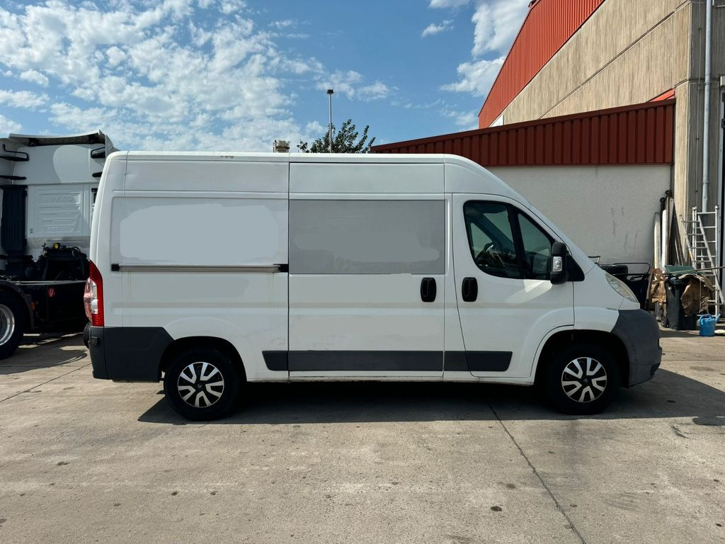 Citroën JUMPER 2,2 * KASTEN * AHK * PDC * MOTORSCHADEN - Väike kaubik: pilt 5 Citroën JUMPER 2,2 * KASTEN * AHK * PDC * MOTORSCHADEN - Väike kaubik: pilt 5