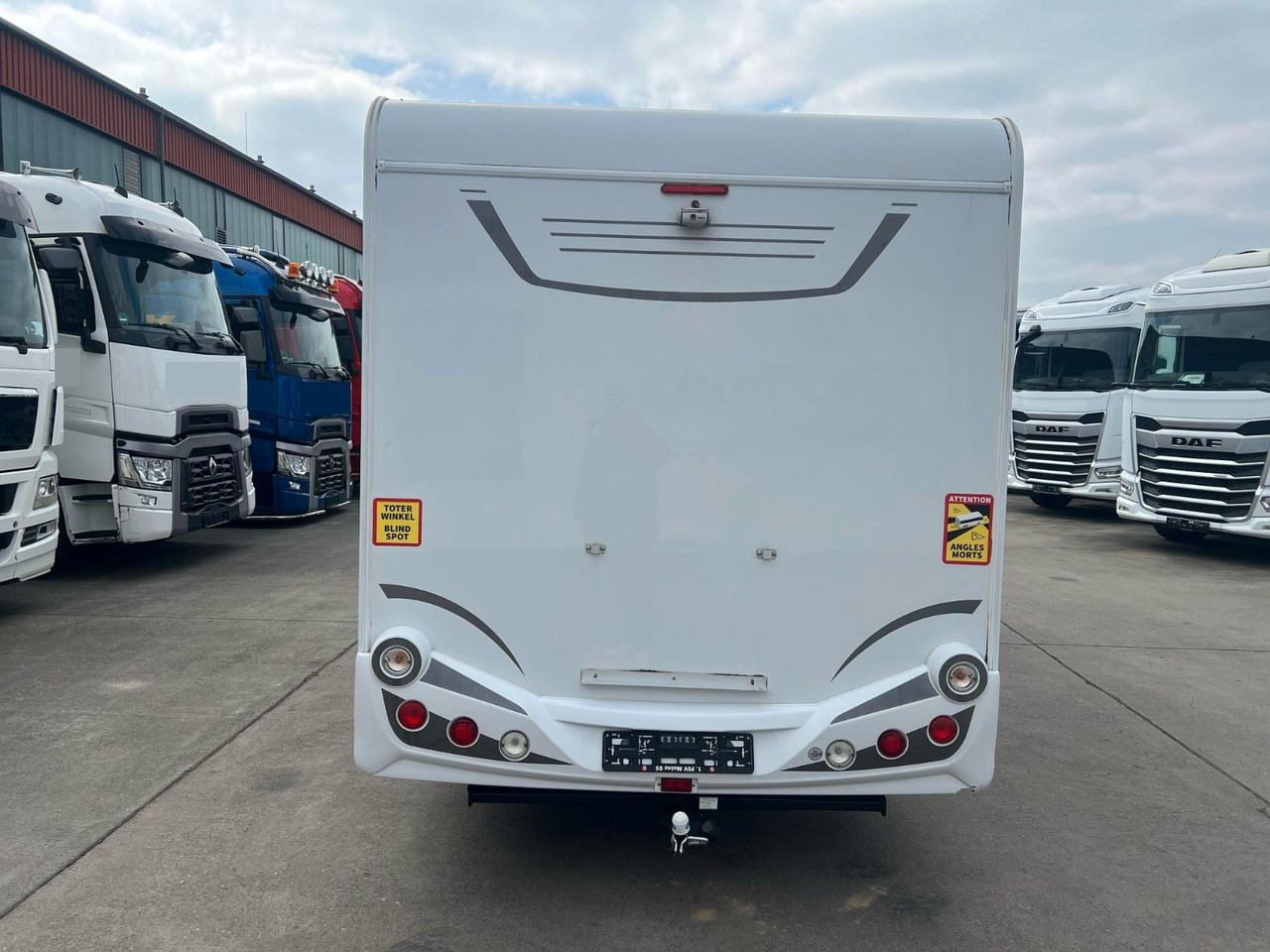 Fiat DUCATO 130 MULTIJET *KÜCHE*BAD*SCHLAFBEREICH* - Alkooven: pilt 5 Fiat DUCATO 130 MULTIJET *KÜCHE*BAD*SCHLAFBEREICH* - Alkooven: pilt 5