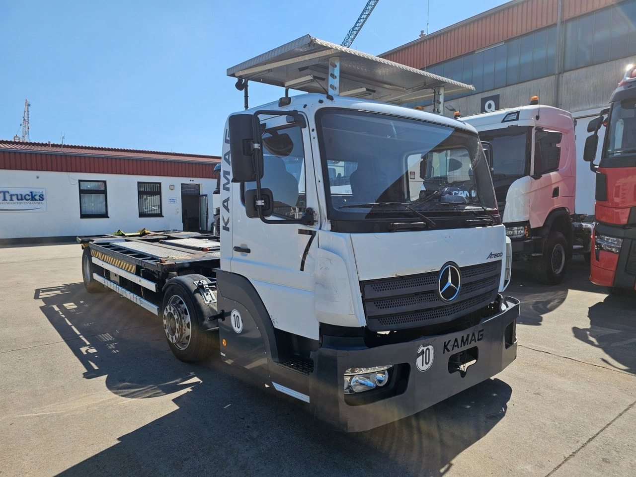 Mercedes-Benz KAMAG * WBH25 * UMSETZER * KLIMA * STANDHEIZ. * - Konteinerveduk/ Tõstukiga veoauto: pilt 3 Mercedes-Benz KAMAG * WBH25 * UMSETZER * KLIMA * STANDHEIZ. * - Konteinerveduk/ Tõstukiga veoauto: pilt 3