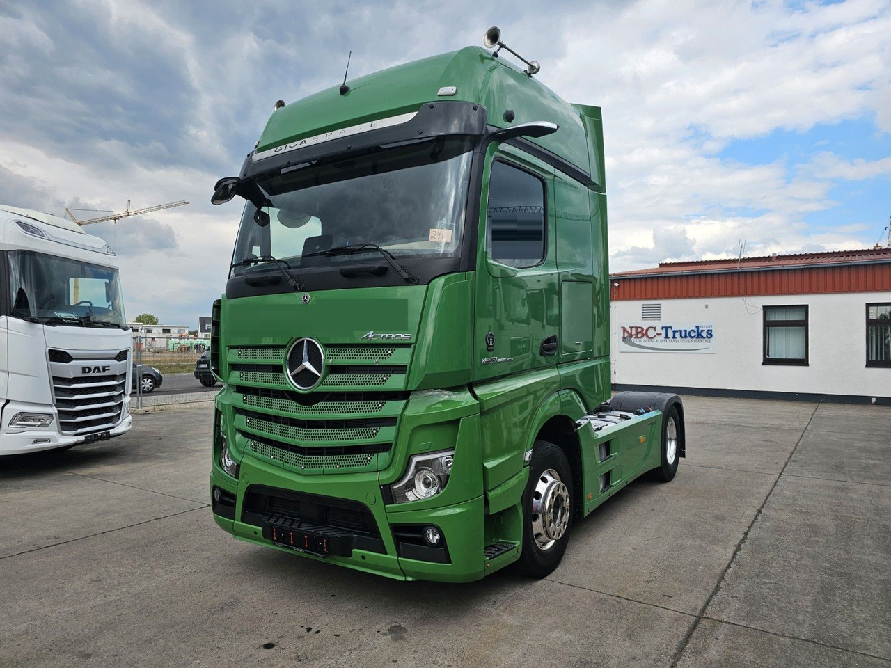 Mercedes-Benz ACTROS 1851 * RETARDER * DRIVE ASS * TOP * - Sadulveok: pilt 1 Mercedes-Benz ACTROS 1851 * RETARDER * DRIVE ASS * TOP * - Sadulveok: pilt 1