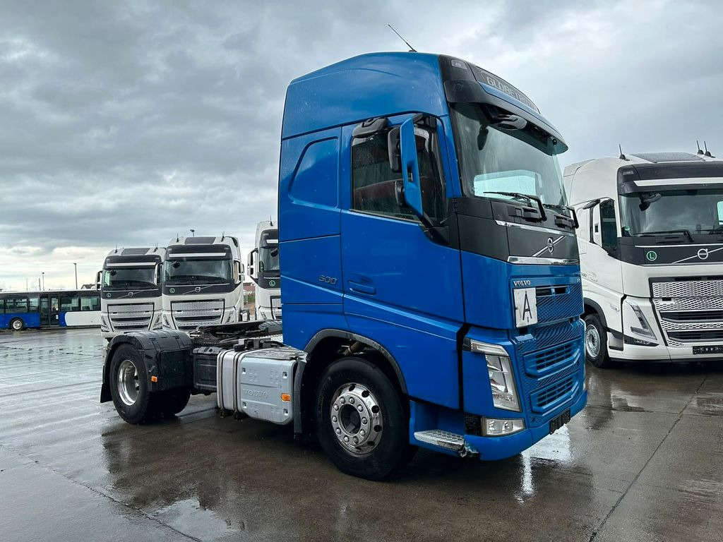 Volvo FH 500 *GLOBETROTTER * ACC * KIPPHYDRAULIK*ALCOA - Sadulveok: pilt 3 Volvo FH 500 *GLOBETROTTER * ACC * KIPPHYDRAULIK*ALCOA - Sadulveok: pilt 3