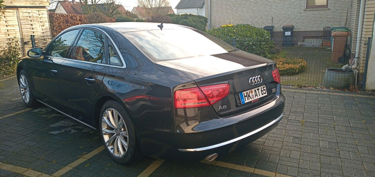 Audi A8 4.2 TDI tiptronic quattro - Sedaan: pilt 3 Audi A8 4.2 TDI tiptronic quattro - Sedaan: pilt 3