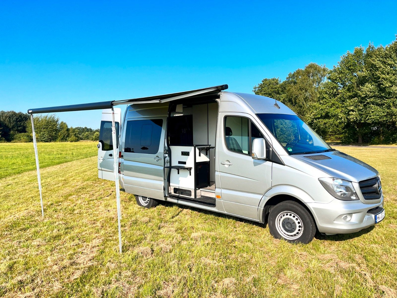 Mercedes-Benz Sprinter 3,5t Solar / Dusche / WC - Campervan: pilt 1 Mercedes-Benz Sprinter 3,5t Solar / Dusche / WC - Campervan: pilt 1