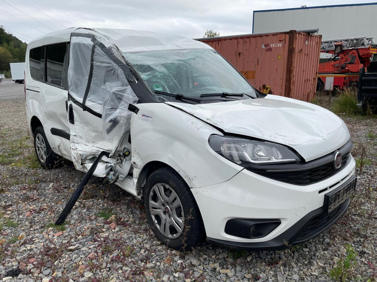 Fiat Doblo Maxi 1.6 M-Jet Euro6 Klima ZV - Mikrobuss: pilt 1 Fiat Doblo Maxi 1.6 M-Jet Euro6 Klima ZV - Mikrobuss: pilt 1