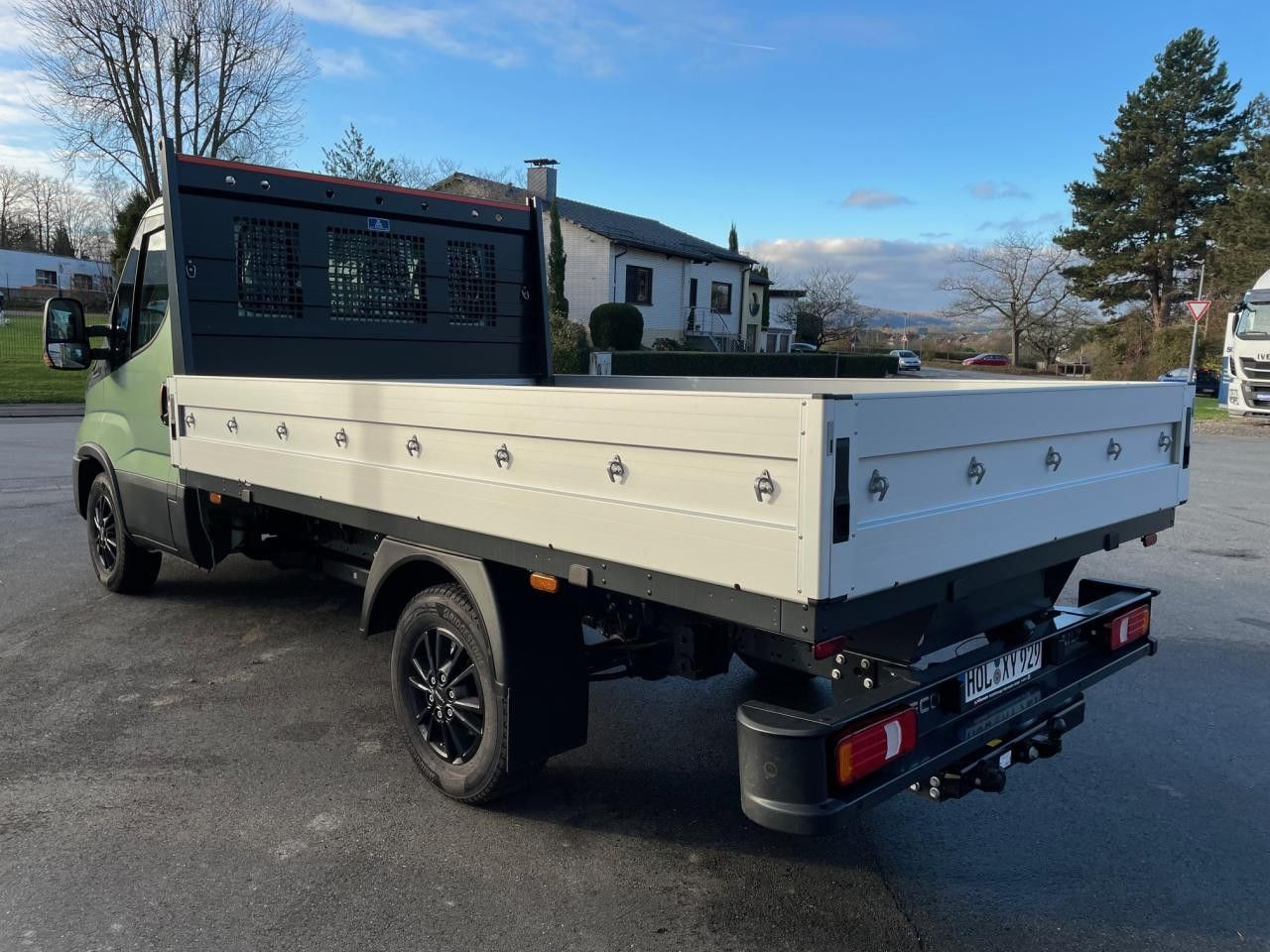 Iveco Daily 35S14A8 Euro6 Klima AHK Navi ZV Iveco Daily 35S14A8 Euro6 Klima AHK Navi ZV - Madelauto: pilt 5 Iveco Daily 35S14A8 Euro6 Klima AHK Navi ZV Iveco Daily 35S14A8 Euro6 Klima AHK Navi ZV - Madelauto: pilt 5