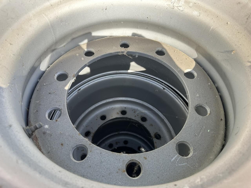 4 Banden - Rehv - Veoauto: pilt 5 4 Banden - Rehv - Veoauto: pilt 5