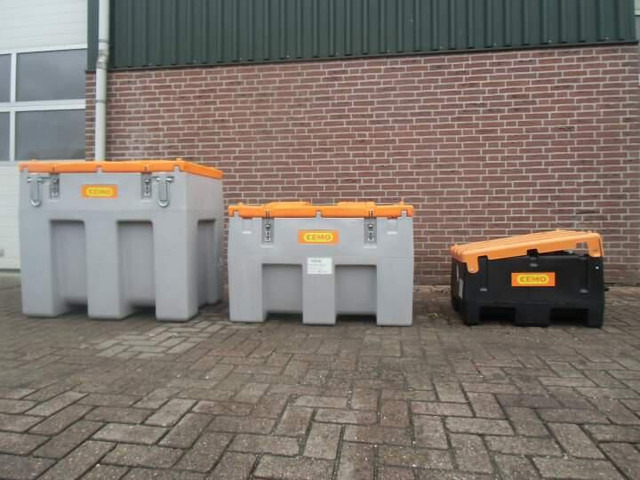 Brandstoftank kunststof - Tsisternauto: pilt 1 Brandstoftank kunststof - Tsisternauto: pilt 1