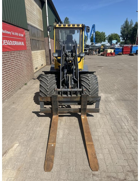 Eurotrac W13 CF - Laadur: pilt 4 Eurotrac W13 CF - Laadur: pilt 4