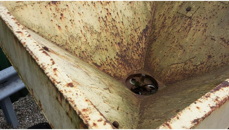 GETROKKEN pendel strooier - Gebruikt - Väetiselaoturid: pilt 4 GETROKKEN pendel strooier - Gebruikt - Väetiselaoturid: pilt 4