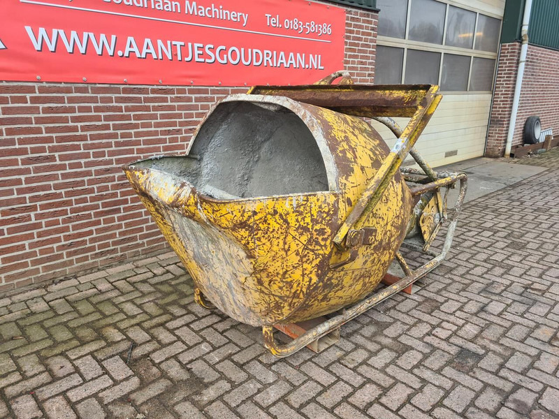 Kubel 1000 liter - Gebruikt - Kopp - Ehitusmasinad: pilt 3 Kubel 1000 liter - Gebruikt - Kopp - Ehitusmasinad: pilt 3