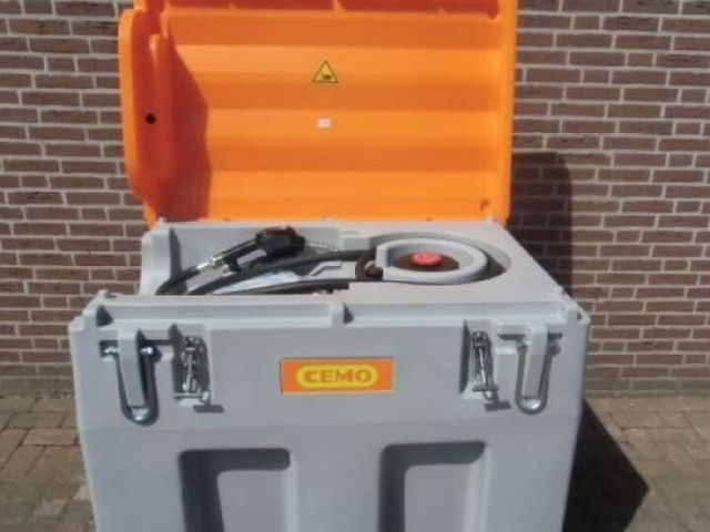 Kunststof dieseltank - Tsisternauto: pilt 2 Kunststof dieseltank - Tsisternauto: pilt 2