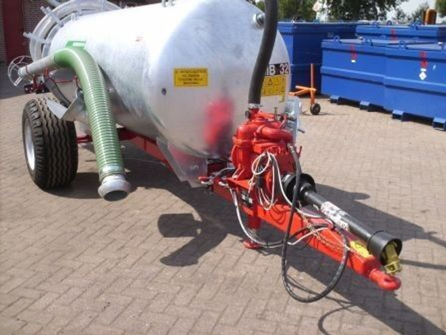 Onbekend - Sõnnikulaotur: pilt 2 Onbekend - Sõnnikulaotur: pilt 2