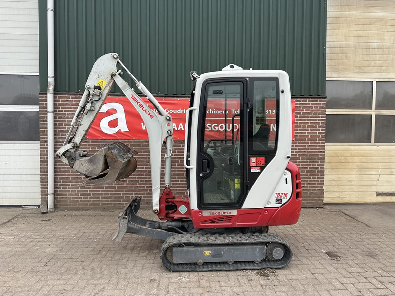 Takeuchi TB216 - Gebruikt - Miniekskavaator: pilt 1 Takeuchi TB216 - Gebruikt - Miniekskavaator: pilt 1
