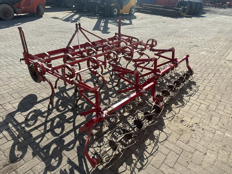 Triltand cultivator - Gebruikt - Kultivaator: pilt 4 Triltand cultivator - Gebruikt - Kultivaator: pilt 4