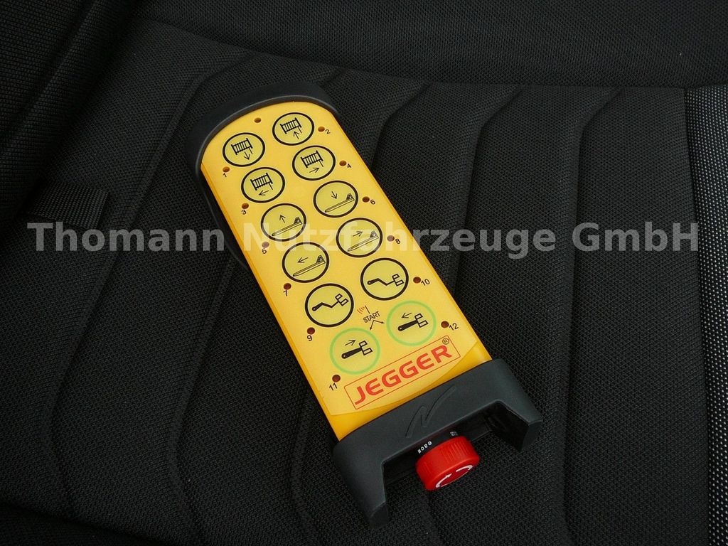 Uus Puksiirauto, Tarbesõiduk Iveco DAILY 70C18 Schiebeplateu Hubbrille Luftfed Navi: pilt 29