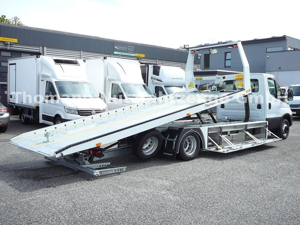 Iveco DAILY 72C18 Schiebeplateu Hubbrille Luftfed Navi - Puksiirauto, Tarbesõiduk: pilt 4 Iveco DAILY 72C18 Schiebeplateu Hubbrille Luftfed Navi - Puksiirauto, Tarbesõiduk: pilt 4