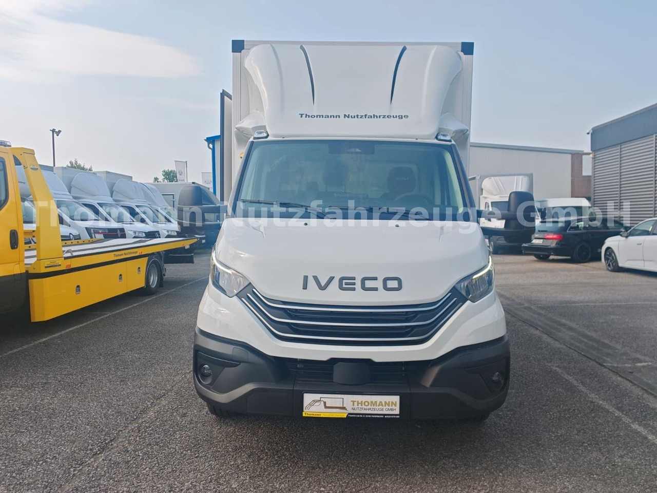 Iveco Daily 35S18 Koffer + LBW Navi/ACC Tempomat - Tarbesõiduk furgoon: pilt 2 Iveco Daily 35S18 Koffer + LBW Navi/ACC Tempomat - Tarbesõiduk furgoon: pilt 2