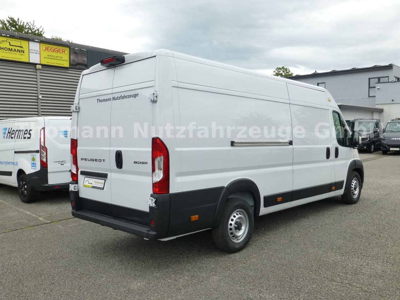 Peugeot Boxer Kühlkastenwagen Carrier Xarios 300 GH Navi - Tarbesõiduk külmik: pilt 5 Peugeot Boxer Kühlkastenwagen Carrier Xarios 300 GH Navi - Tarbesõiduk külmik: pilt 5