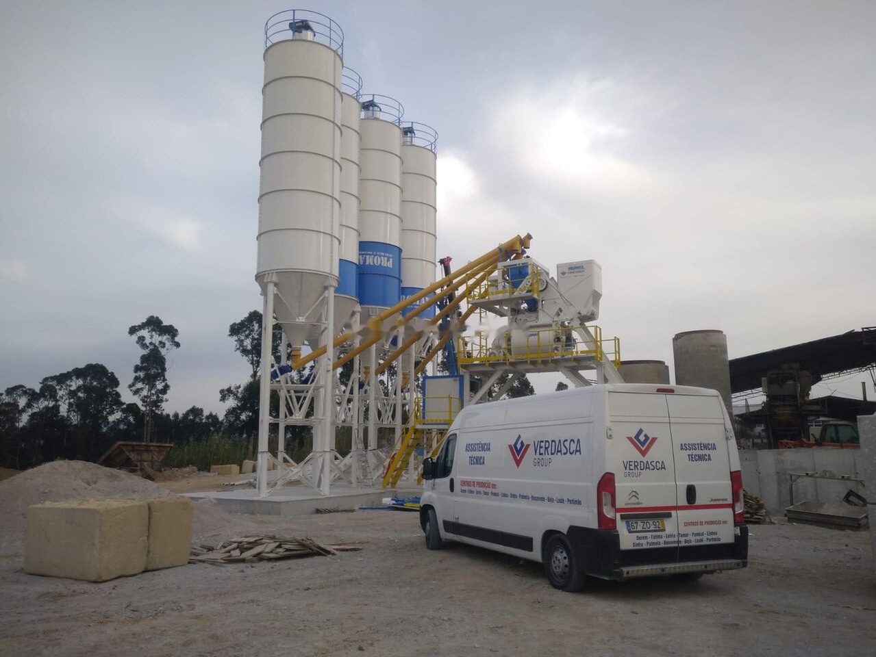Promax Compact Skip Concrete Batching Plant CS100-TWN-LINE (100m3/h) - Tsemendisilo: pilt 2 Promax Compact Skip Concrete Batching Plant CS100-TWN-LINE (100m3/h) - Tsemendisilo: pilt 2