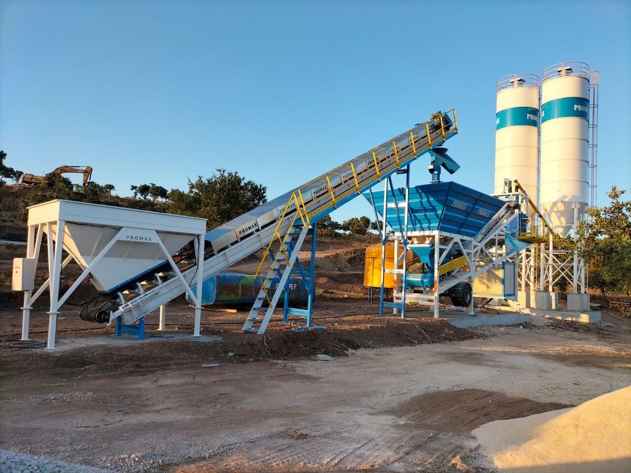 Promax Mobile Concrete Batching Plant PROMAX M60-SNG (60m3/h) - Betoonitehas: pilt 1 Promax Mobile Concrete Batching Plant PROMAX M60-SNG (60m3/h) - Betoonitehas: pilt 1