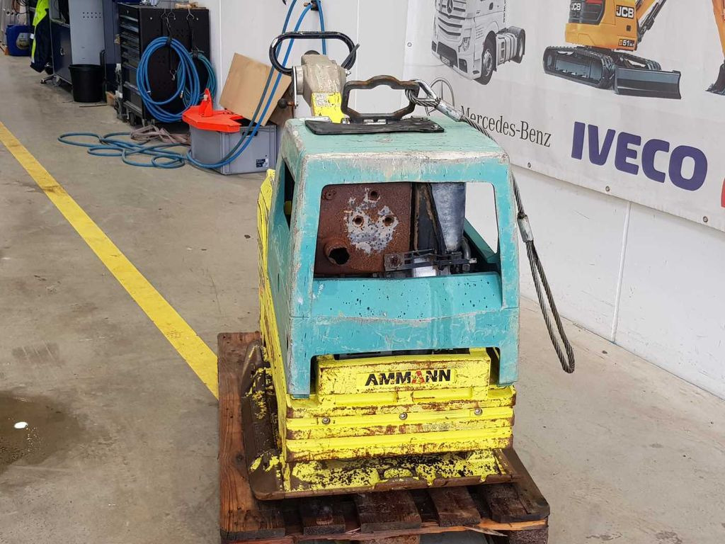 Ammann APH 6530 Rüttelplatte / 539kg / 2018 / Diesel Ammann APH 6530 Rüttelplatte / 539kg / 2018 / Diesel - Vibraatorplaat: pilt 4 Ammann APH 6530 Rüttelplatte / 539kg / 2018 / Diesel Ammann APH 6530 Rüttelplatte / 539kg / 2018 / Diesel - Vibraatorplaat: pilt 4