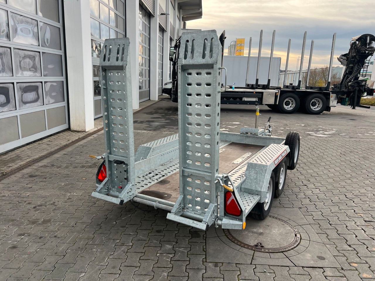 Brian James Cargo Digger Plant 2 / Länge: 2.800mm / 3.500kg - Madal platvorm järelhaagis: pilt 4 Brian James Cargo Digger Plant 2 / Länge: 2.800mm / 3.500kg - Madal platvorm järelhaagis: pilt 4