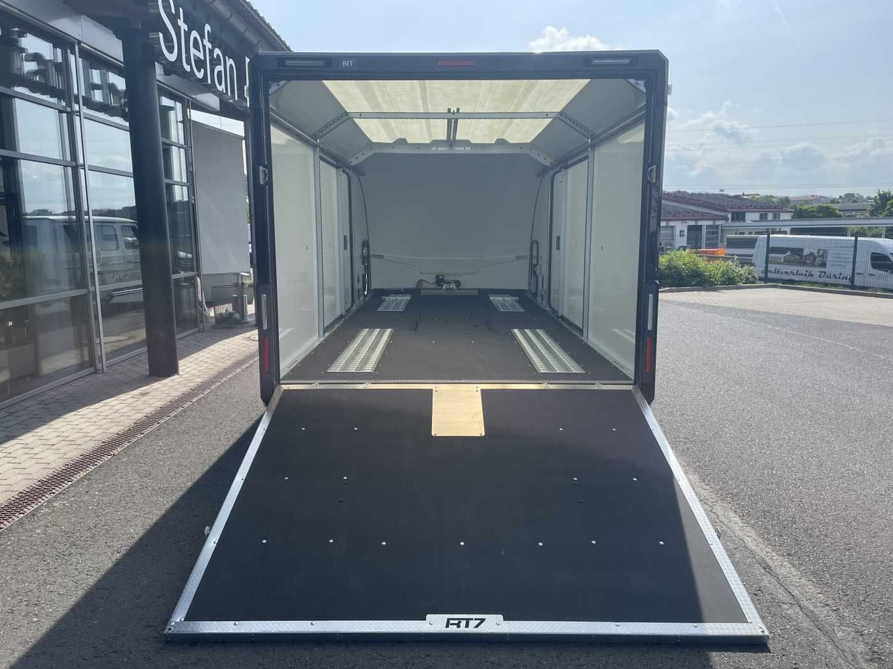 Brian James Race Transporter 7 / 6,16 m 3.500 kg - Treiler järelhaagis: pilt 3 Brian James Race Transporter 7 / 6,16 m 3.500 kg - Treiler järelhaagis: pilt 3