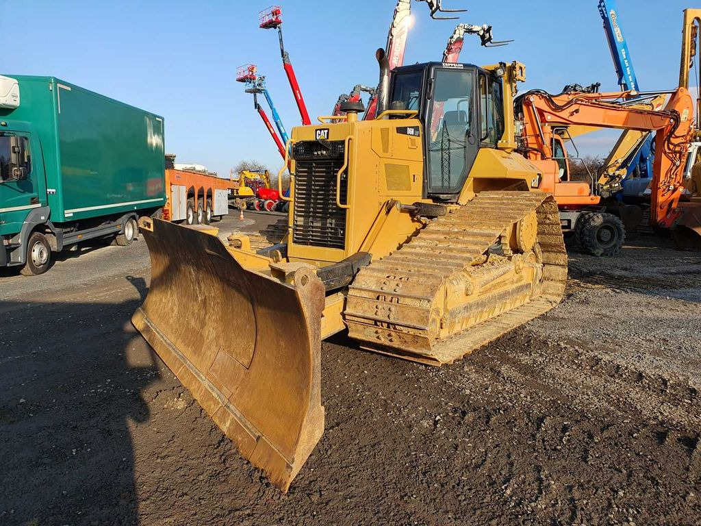 CAT D6N LGP / 7.374h / 6-Wege Klappschild / Bj: 2017 - Buldooser: pilt 2 CAT D6N LGP / 7.374h / 6-Wege Klappschild / Bj: 2017 - Buldooser: pilt 2