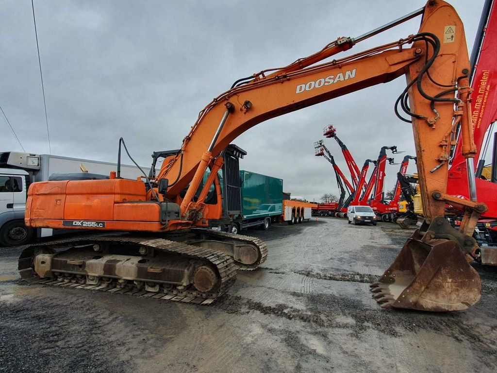 Doosan DX 255 LC / 2007 / 7.265h / CW40 / Tieflöffel - Lintekskavaator: pilt 4 Doosan DX 255 LC / 2007 / 7.265h / CW40 / Tieflöffel - Lintekskavaator: pilt 4