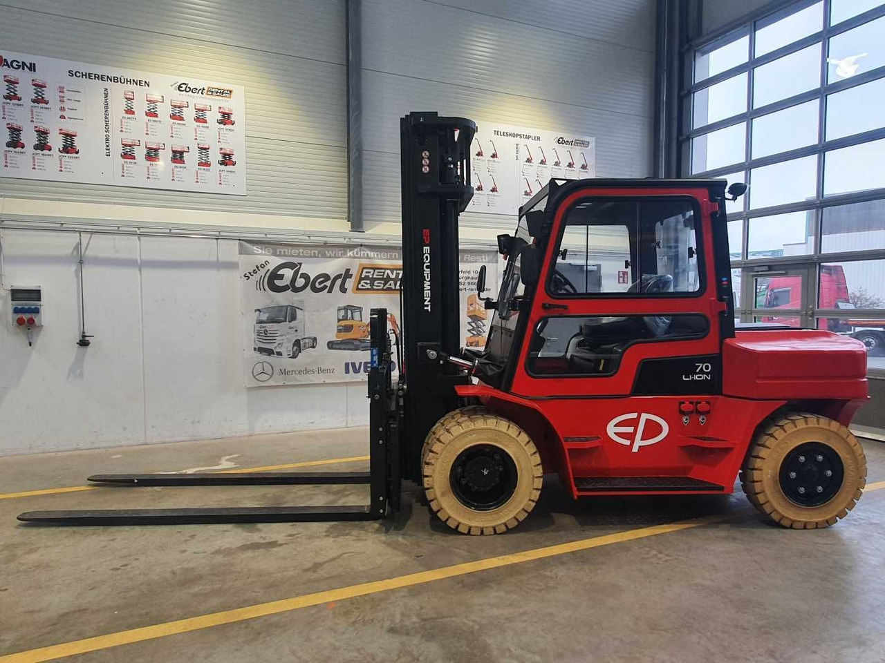 EP Equipment EFL 702 / 7T / Triplex: 5,40m / ZVG - Elektritõstuk: pilt 2 EP Equipment EFL 702 / 7T / Triplex: 5,40m / ZVG - Elektritõstuk: pilt 2