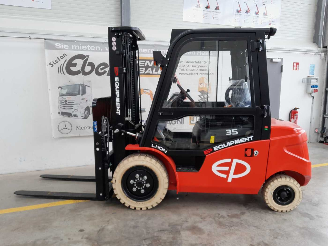 EP Equipment EFL353 / 3,5T / Triplex: 4,80m /ZVG - Elektritõstuk: pilt 2 EP Equipment EFL353 / 3,5T / Triplex: 4,80m /ZVG - Elektritõstuk: pilt 2