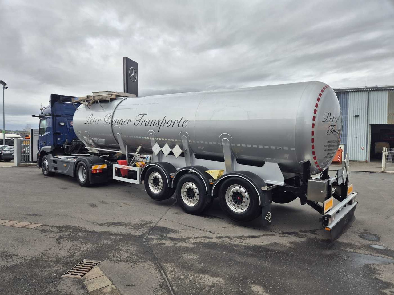 Feldbinder TSA 30.3 Gefahrgut ADR, 1 Kammer 30.000 Liter - Tsistern poolhaagis: pilt 4 Feldbinder TSA 30.3 Gefahrgut ADR, 1 Kammer 30.000 Liter - Tsistern poolhaagis: pilt 4