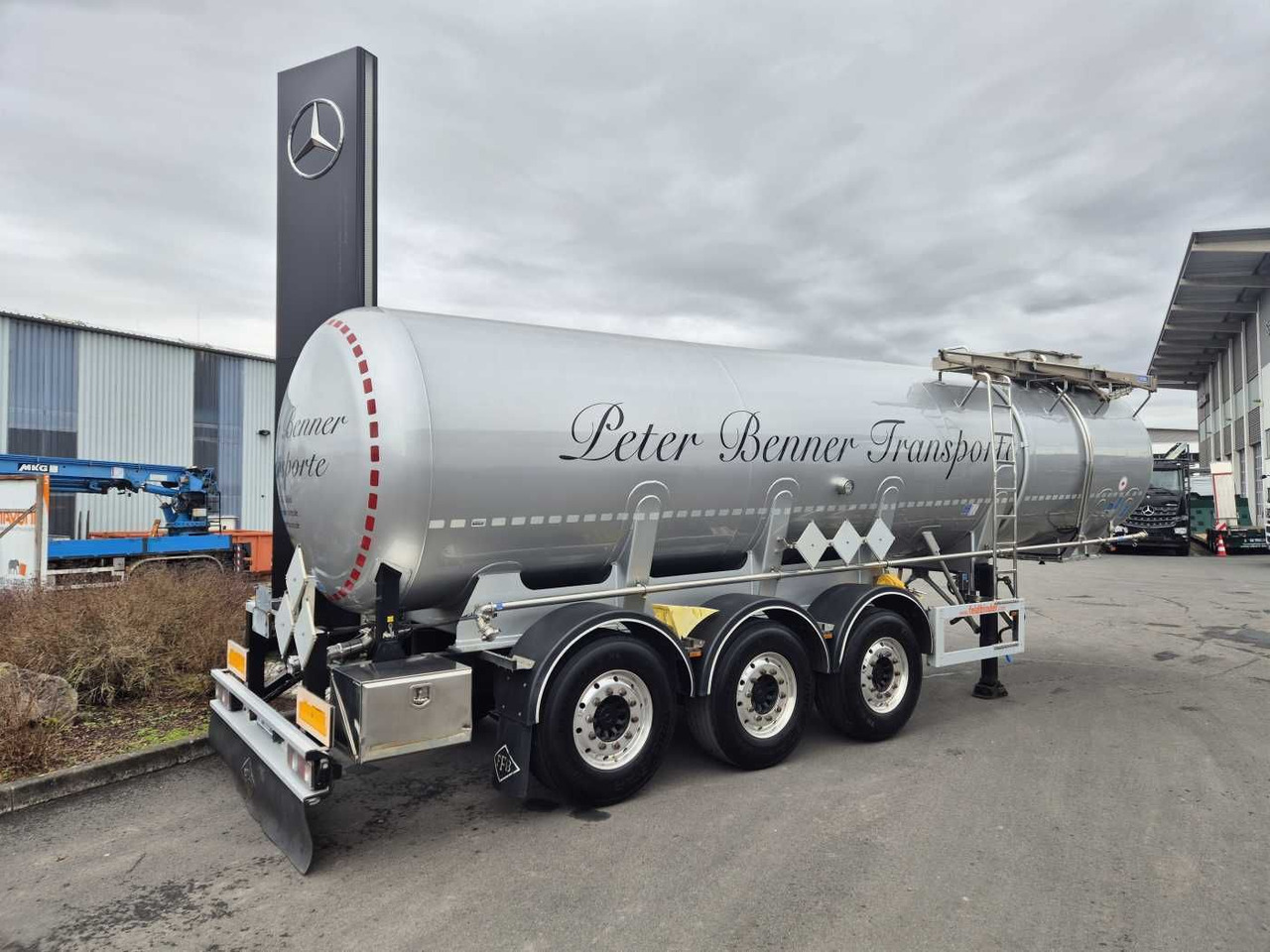 Feldbinder TSA 30.3 Gefahrgut ADR, 1 Kammer 30.000 Liter - Tsistern poolhaagis: pilt 3 Feldbinder TSA 30.3 Gefahrgut ADR, 1 Kammer 30.000 Liter - Tsistern poolhaagis: pilt 3