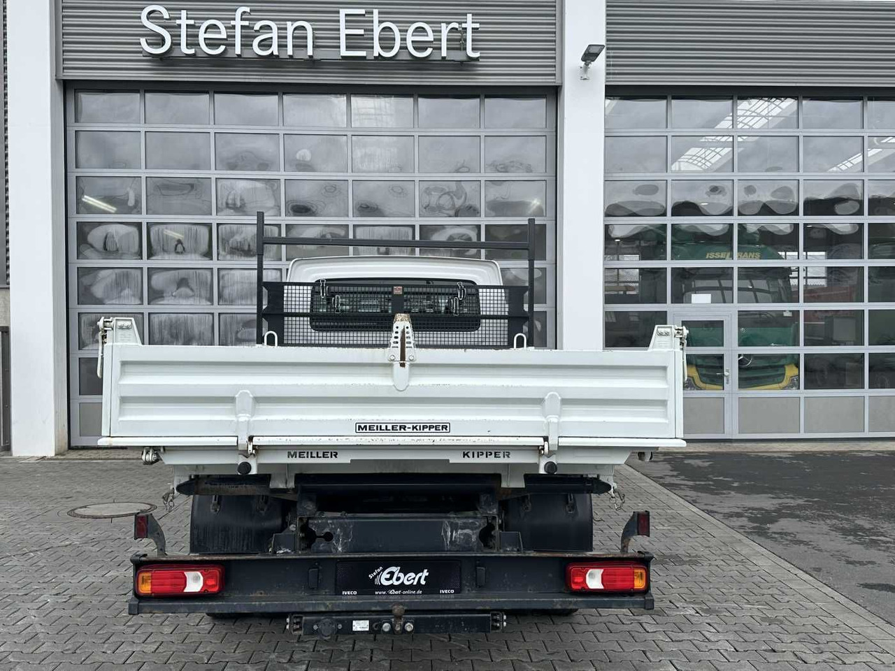 Iveco 70C18H 3-S.Kipper *R.3750mm*7Sitze*AHK* - Tarbesõiduk kallur: pilt 4 Iveco 70C18H 3-S.Kipper *R.3750mm*7Sitze*AHK* - Tarbesõiduk kallur: pilt 4