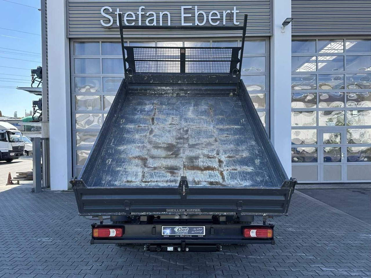 Iveco 70C18H Meiller 3-S.Kipper *R.3750mm*7Sitze*AHK* - Tarbesõiduk kallur: pilt 5 Iveco 70C18H Meiller 3-S.Kipper *R.3750mm*7Sitze*AHK* - Tarbesõiduk kallur: pilt 5