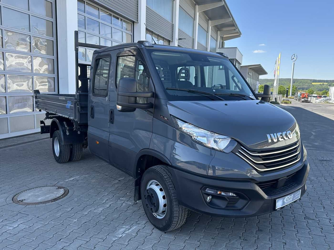 Iveco 70C18H Meiller 3-S.Kipper *R.3750mm*7Sitze*AHK* - Tarbesõiduk kallur: pilt 3 Iveco 70C18H Meiller 3-S.Kipper *R.3750mm*7Sitze*AHK* - Tarbesõiduk kallur: pilt 3