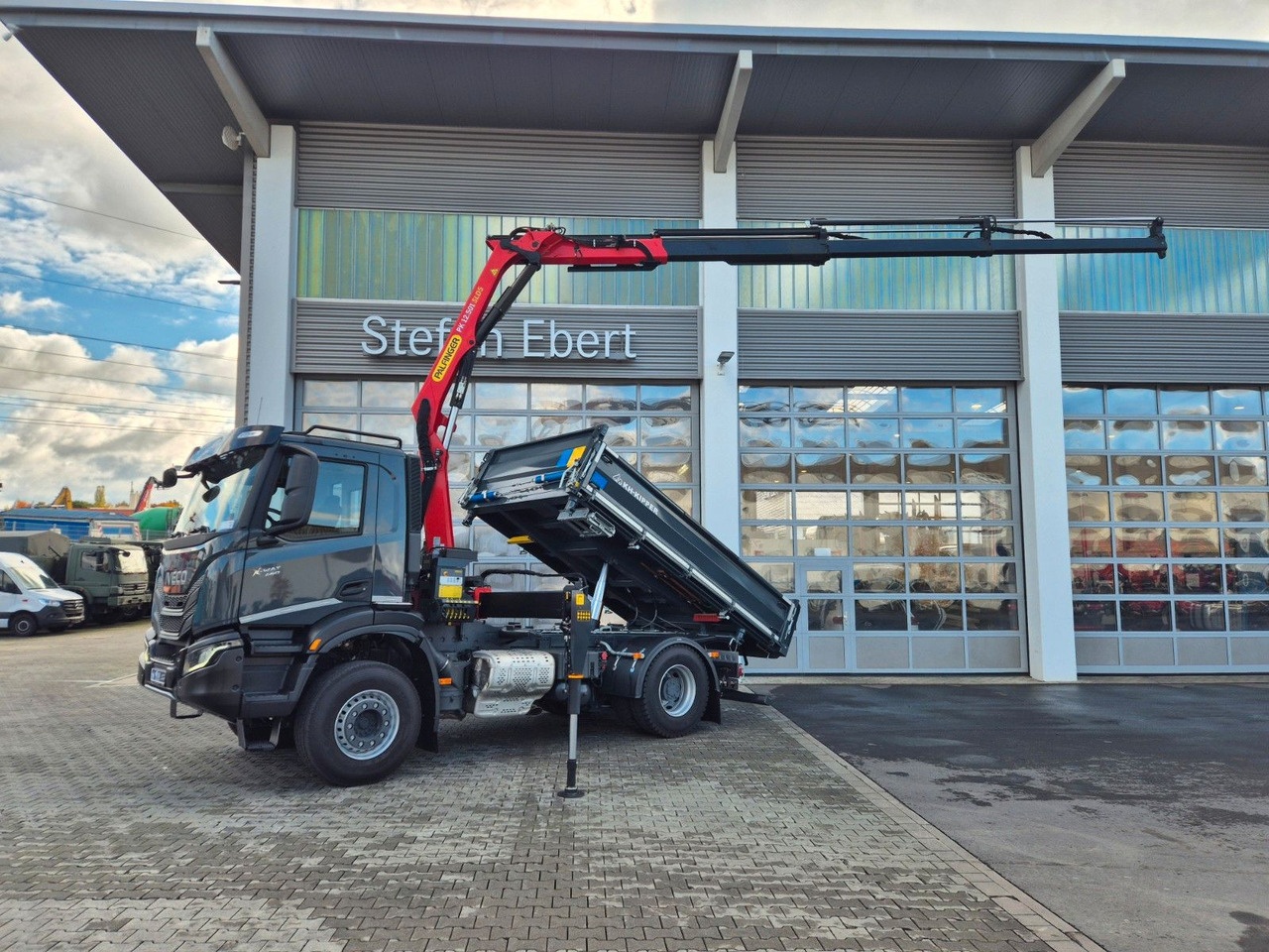 Iveco AD200X46/P HR OFF Palfinger PK 12.501 Funk AHK - Kallurauto, Kraanaga veoauto: pilt 5 Iveco AD200X46/P HR OFF Palfinger PK 12.501 Funk AHK - Kallurauto, Kraanaga veoauto: pilt 5