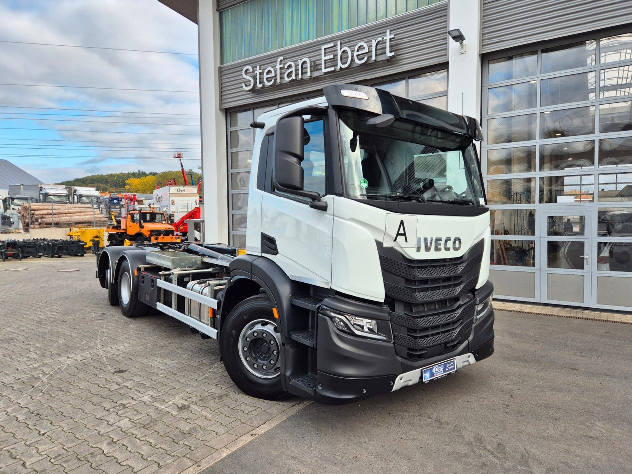 Iveco AD280X46Y/PS ON Palfinger PH T 20 SLD5 Intarder - Konkstõstukiga veoauto: pilt 2 Iveco AD280X46Y/PS ON Palfinger PH T 20 SLD5 Intarder - Konkstõstukiga veoauto: pilt 2