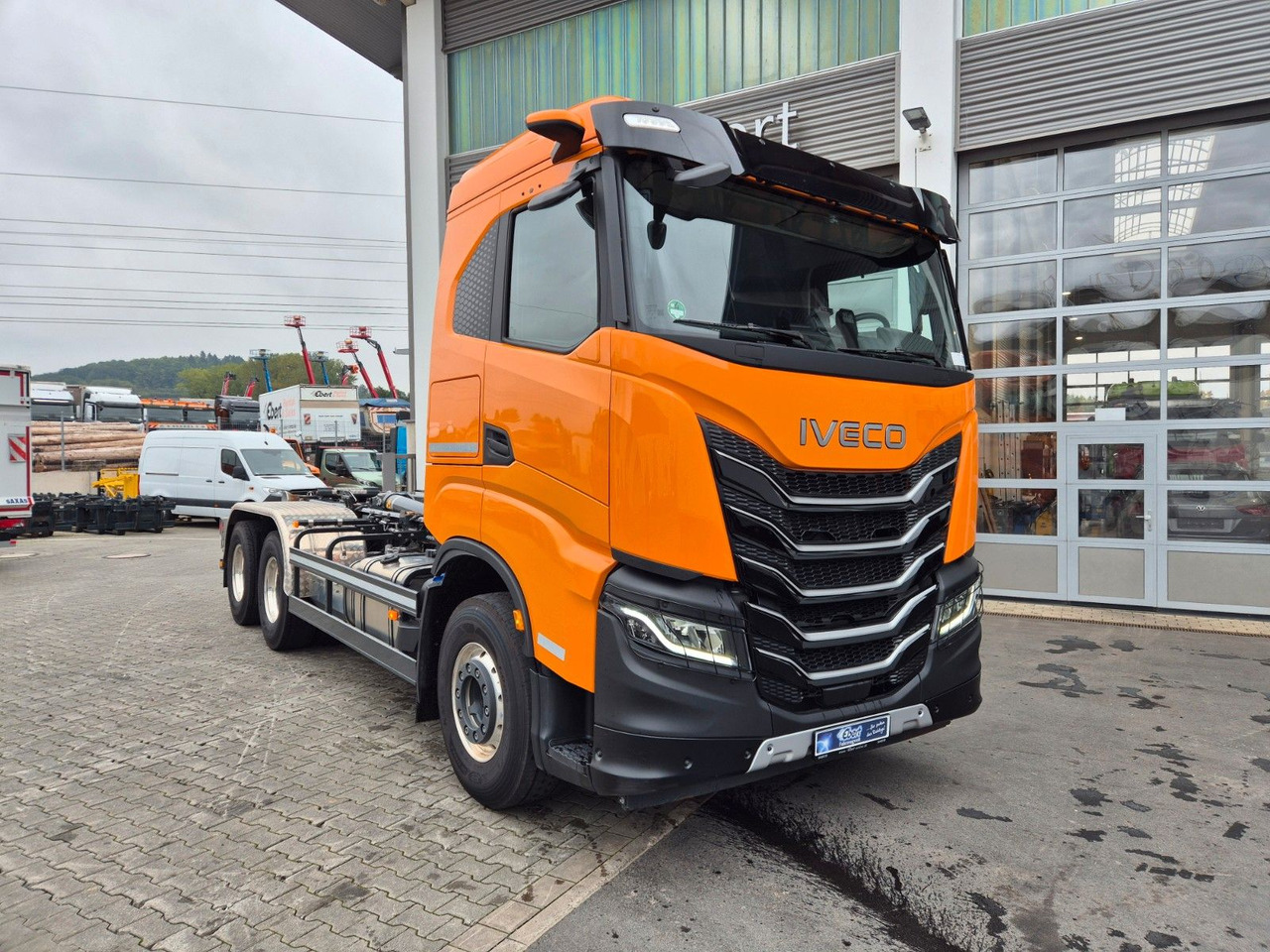 Iveco AS300X58Z/P HR ON+ 6x4 Meiller RS21.60 Funk AHK - Konkstõstukiga veoauto: pilt 4 Iveco AS300X58Z/P HR ON+ 6x4 Meiller RS21.60 Funk AHK - Konkstõstukiga veoauto: pilt 4