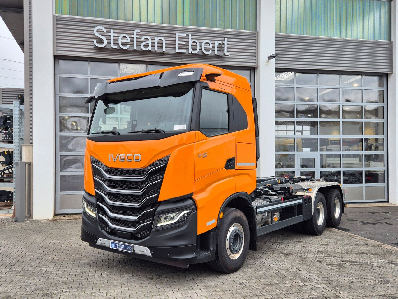 Iveco AS300X58Z/P HR ON+ 6x4 Meiller RS21.60 Funk AHK - Konkstõstukiga veoauto: pilt 3 Iveco AS300X58Z/P HR ON+ 6x4 Meiller RS21.60 Funk AHK - Konkstõstukiga veoauto: pilt 3